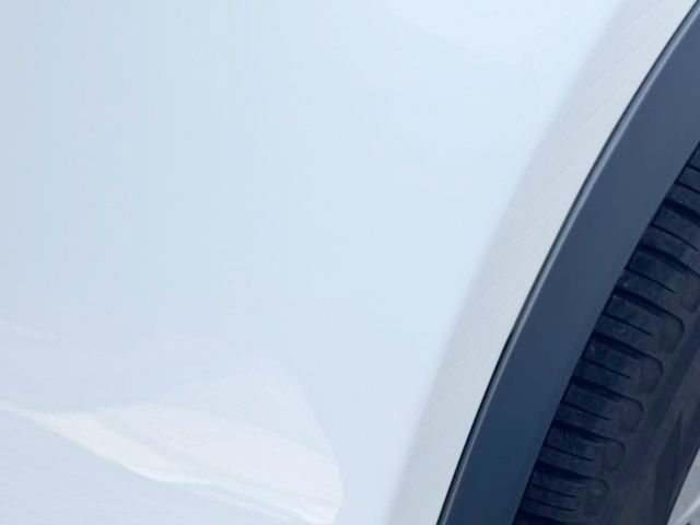 アフター（フェンダーの線キズ）