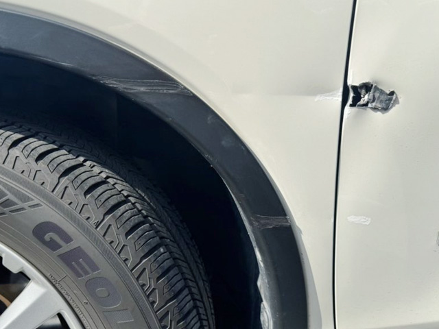 ビフォー（ドアのヘコミ）