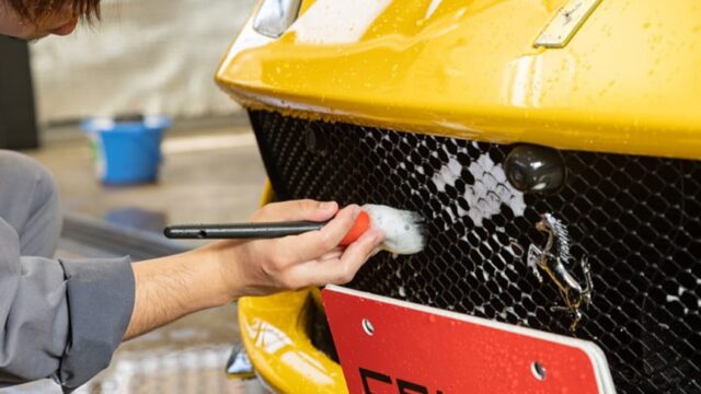 泉佐野市周辺で評判の高いコーティング専門店を見つけるポイントについて解説するイメージ