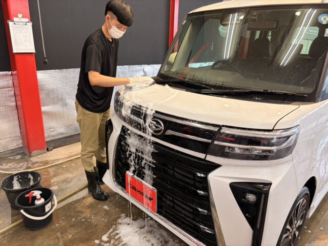 ダイハツ・タント　洗車