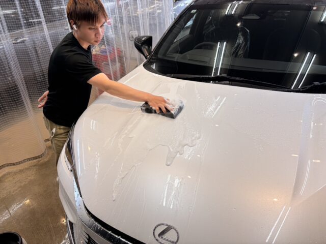 レクサス　LBX　洗車
