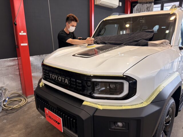 トヨタ　FJクルーザー　下地磨き